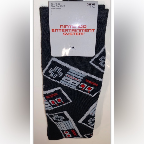 Nintendo Crew Socks 1 Pair Men's 6.5-12 Black w Controller 8 Bit NES Old School - Picture 9 of 9